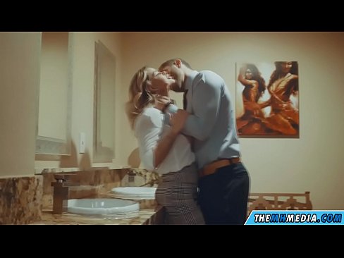 ❤️ Когато наедряла блондинка ви съблазни в обществена тоалетна ❌ Порно в bg.myteporn.ru ☑